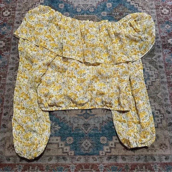 NWT ASTR THE LABEL Ruffle One Shoulder Top Blouse Small Yellow Floral Print - Picture 12 of 12